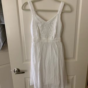 Gorgeous Loft Size Zero white dress